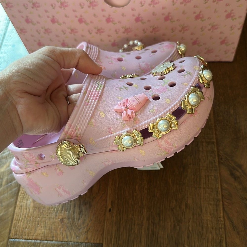 LoveShackFancy x Crocs Classic Platform Clog size 5 - Picture 2 of 5